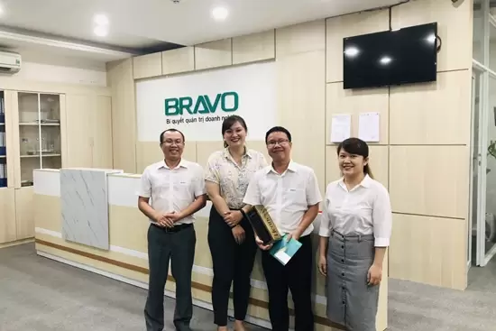 BRAVO ĐN thưởng “nóng” CBNV Kinh doanh có thành tích tốt trong tháng 3