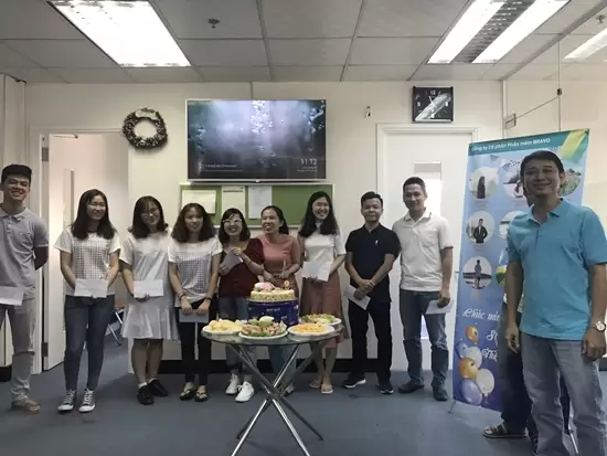 Rộn ràng mừng sinh nhật tháng 2 và trao giải thưởng PTSP