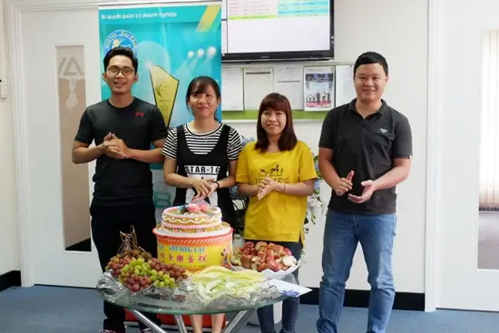 Trao giải thưởng “Góp gạch xây Nội san” cho CBNV BRAVO-HCM