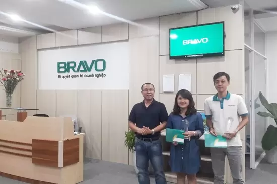 Sinh nhật và khen thưởng nội bộ tháng 4 tại BRAVO-ĐN