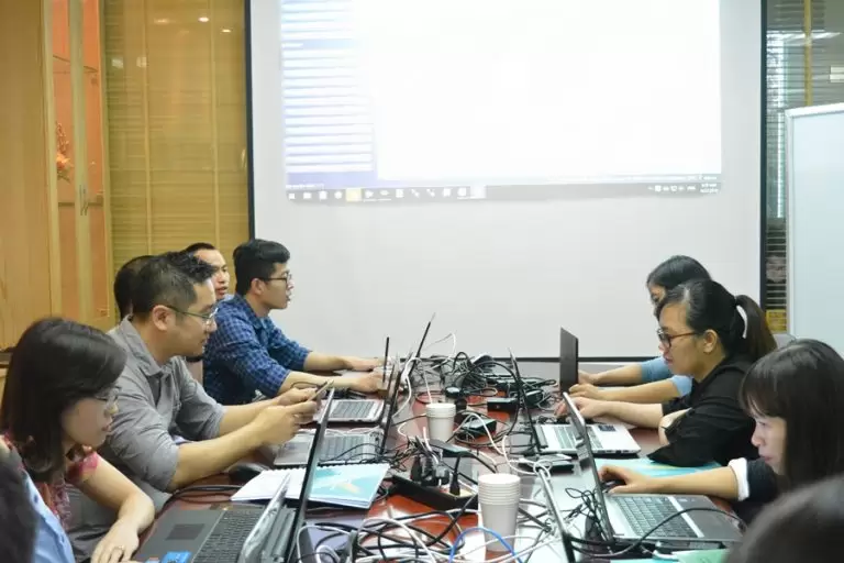 Thực hiện cài đặt và đào tạo tại văn phòng BRAVO Hà Nội