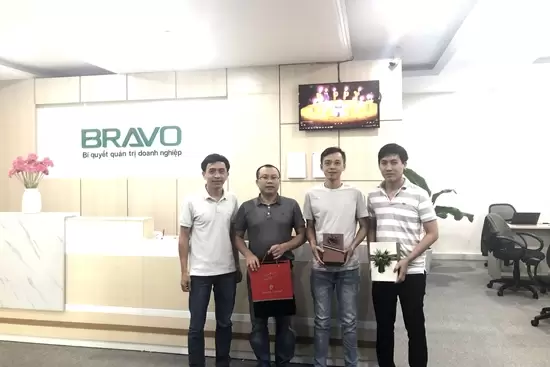 BRAVO Đà Nẵng trao cúp NVXS và mừng sinh nhật tháng 2