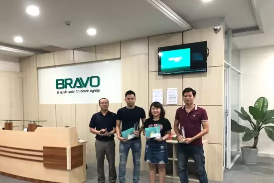 Trao cúp NVSX tháng 8 và sinh nhật tại BRAVO Đà Nẵng