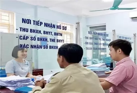 Hướng dẫn doanh nghiệp xin giảm mức đóng BHXH bắt buộc