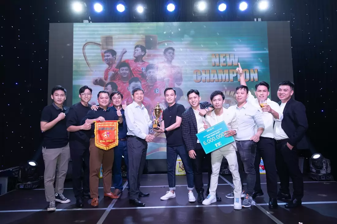 Trao giải thưởng BRAVO Cup HCM 2022 trong đêm Gala