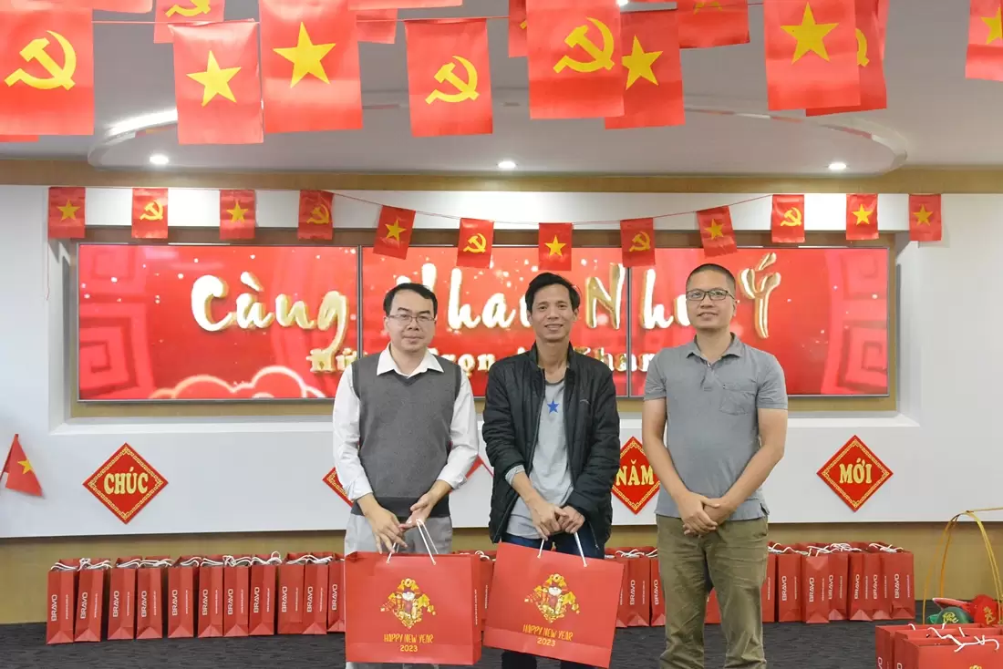 Trao quà Tết khối PTSP dịp Xuân Quý Mão 2023