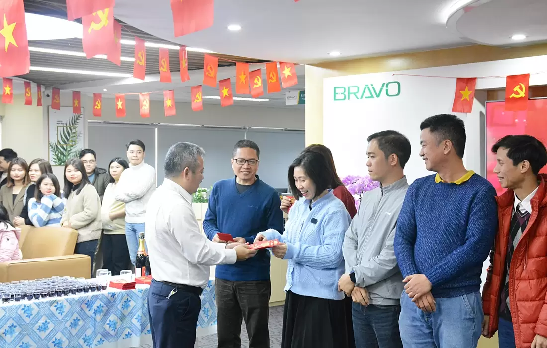 Lì xì đón lộc đầu năm 2023 tại BRAVO HN