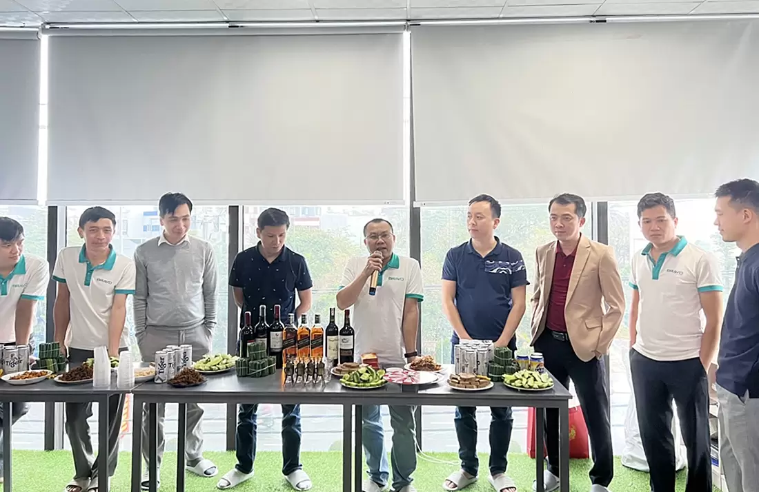 GĐ Chi nhánh BRAVO ĐN phát biểu khai xuân Quý Mão