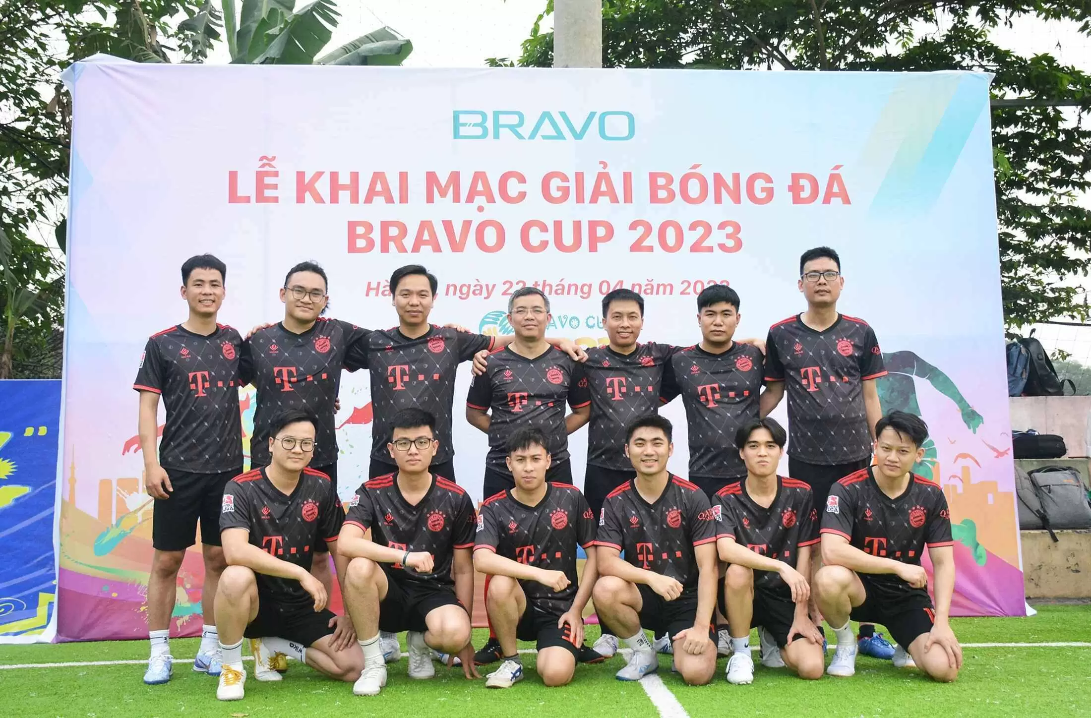 Đội tuyển BH chụp ảnh tại lễ khai mạc BRAVO Cup HN 2023