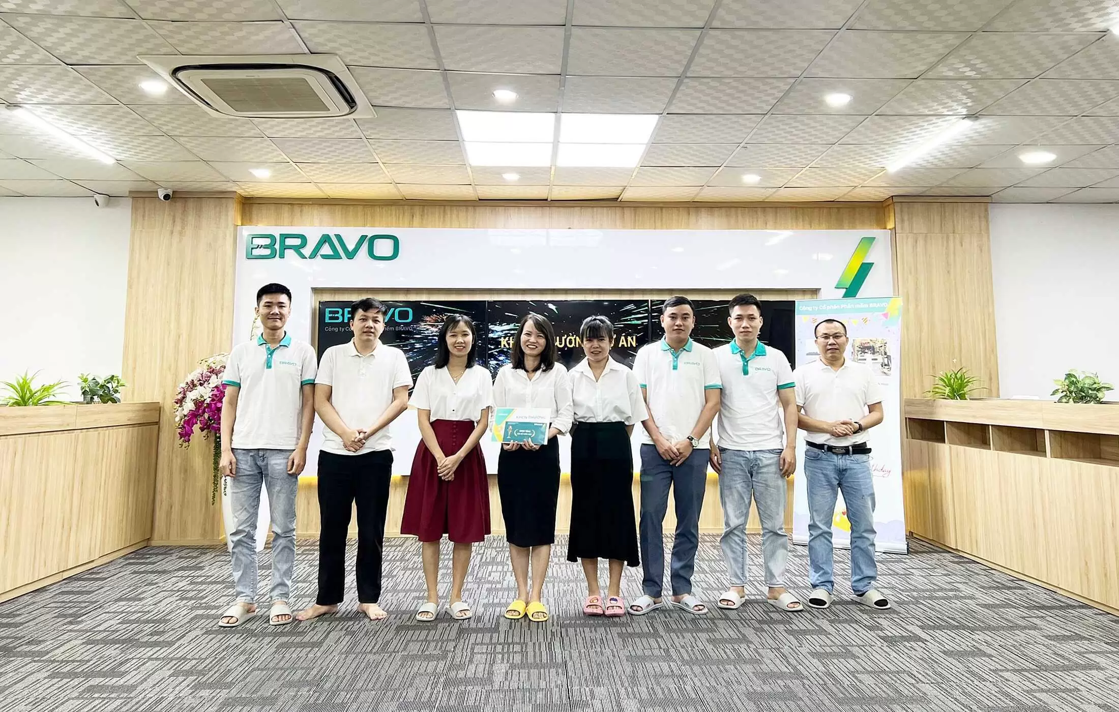 Thưởng nóng đội dự án triển khai hợp đồng Công ty Bigfa