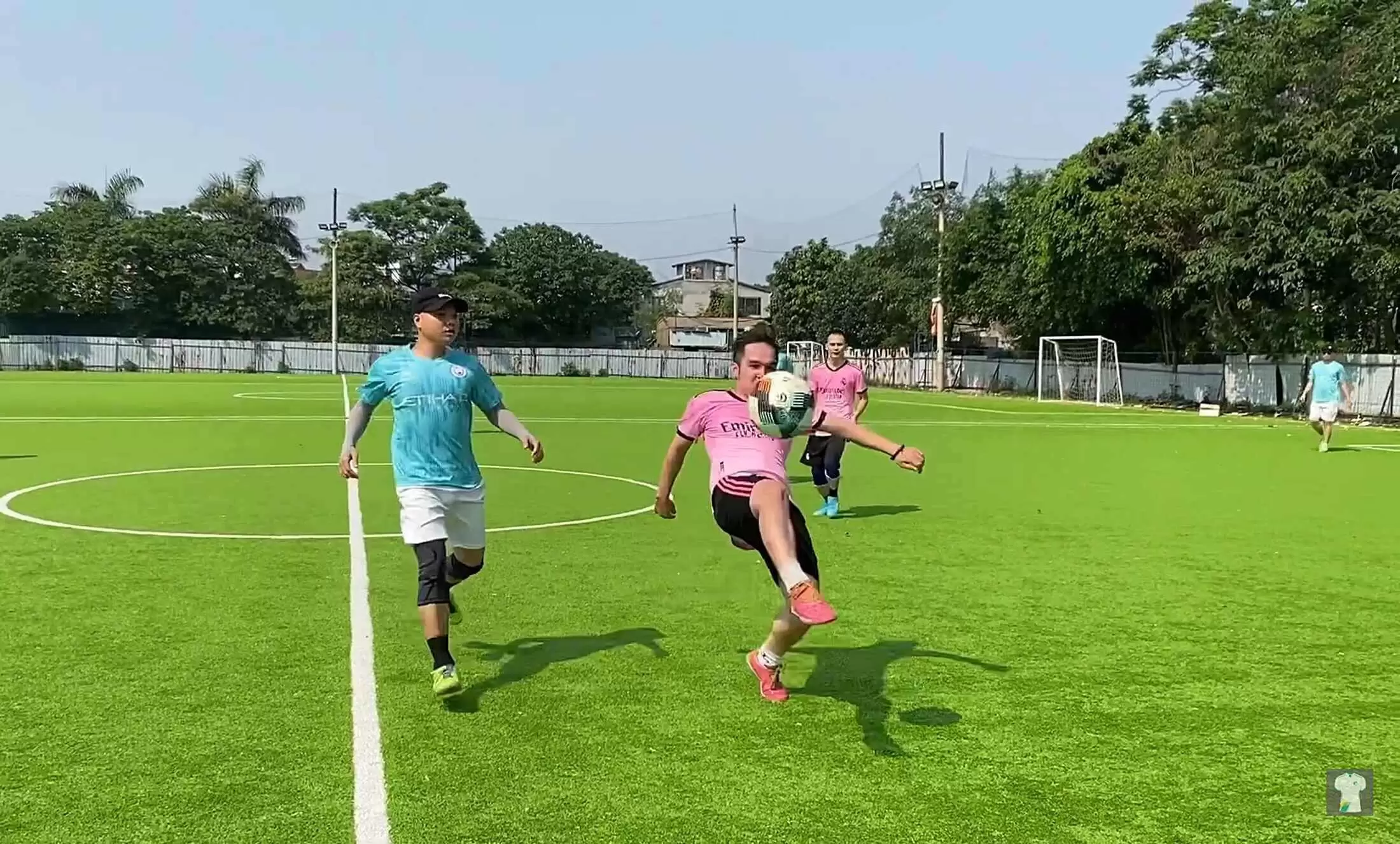 Đội KDCN vs. Đội TK13 trong lượt trận thứ 3 BRAVO Cup HN 2023