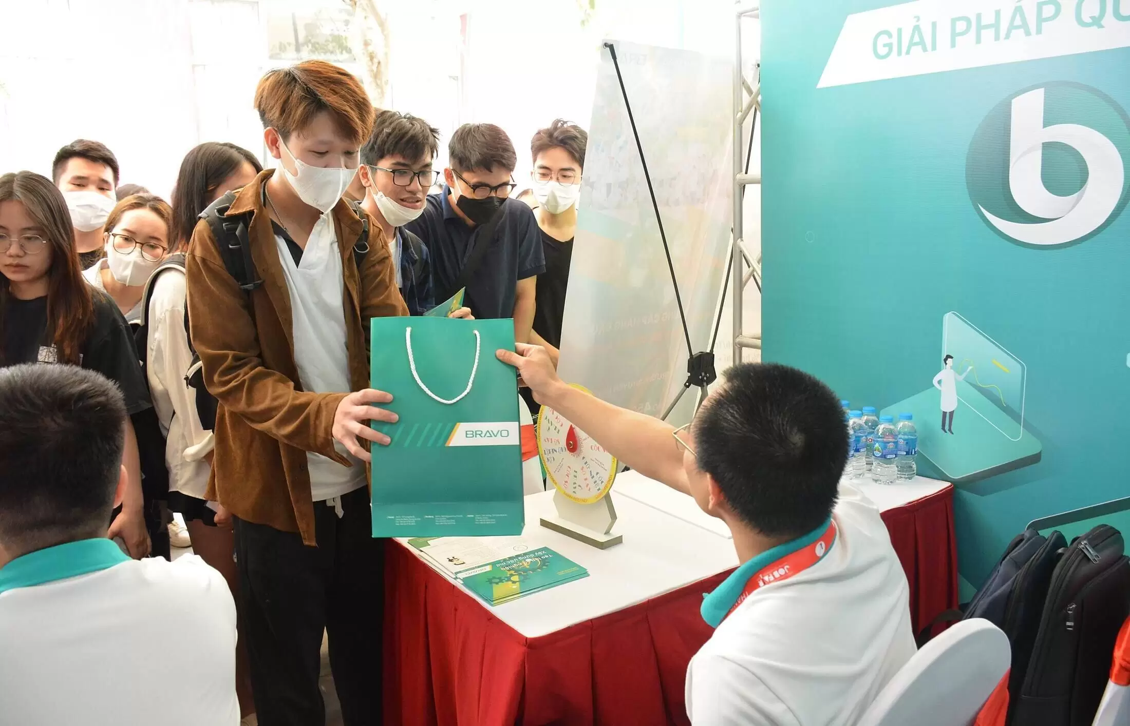 Các vị trí việc làm hấp dẫn của BRAVO tại Ngày hội tuyển dụng ĐH Thăng Long 2023