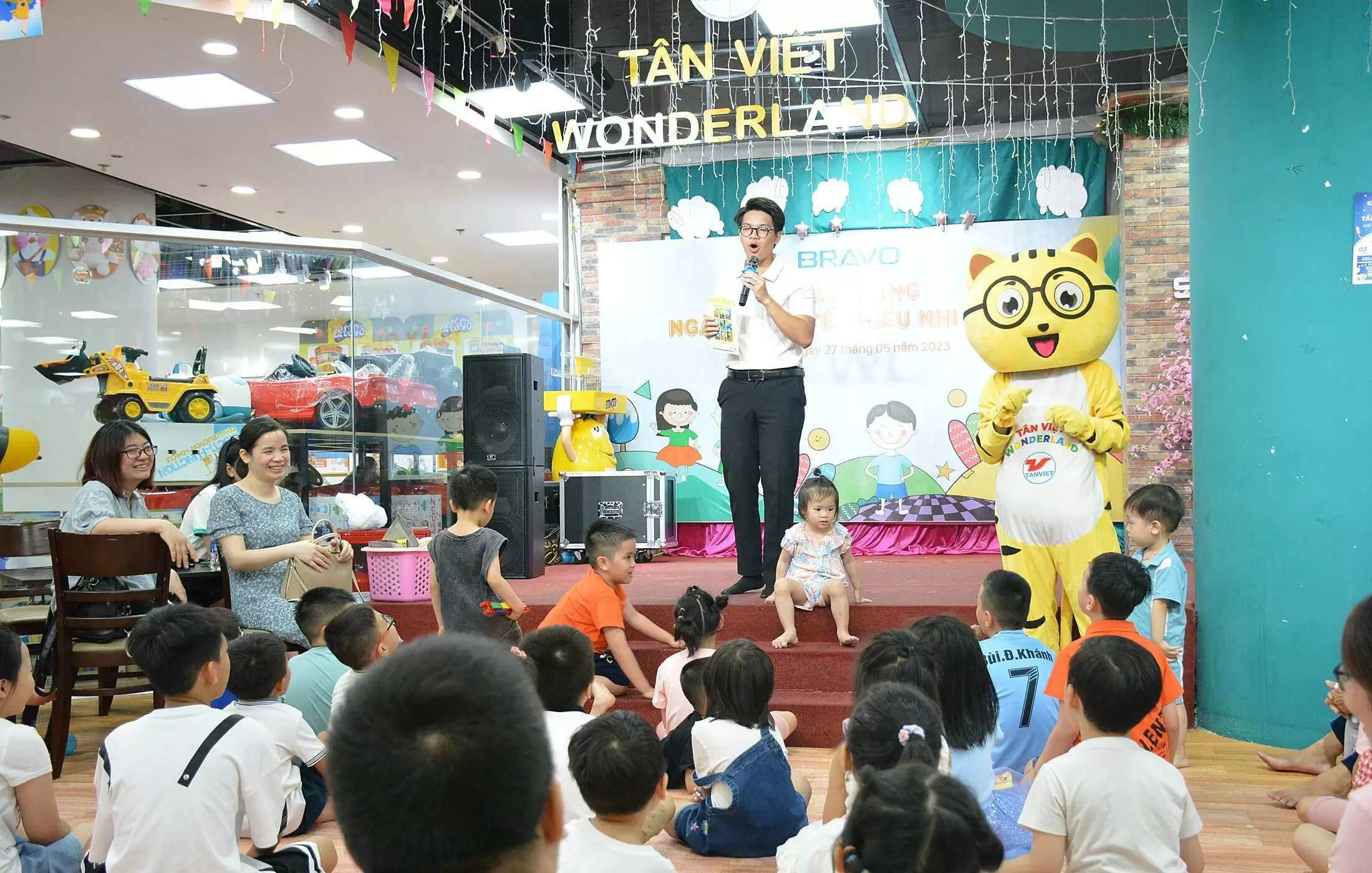 BRAVO HN tổ chức Vui Tết thiếu nhi 1/6 tại Tân Việt Wonderland