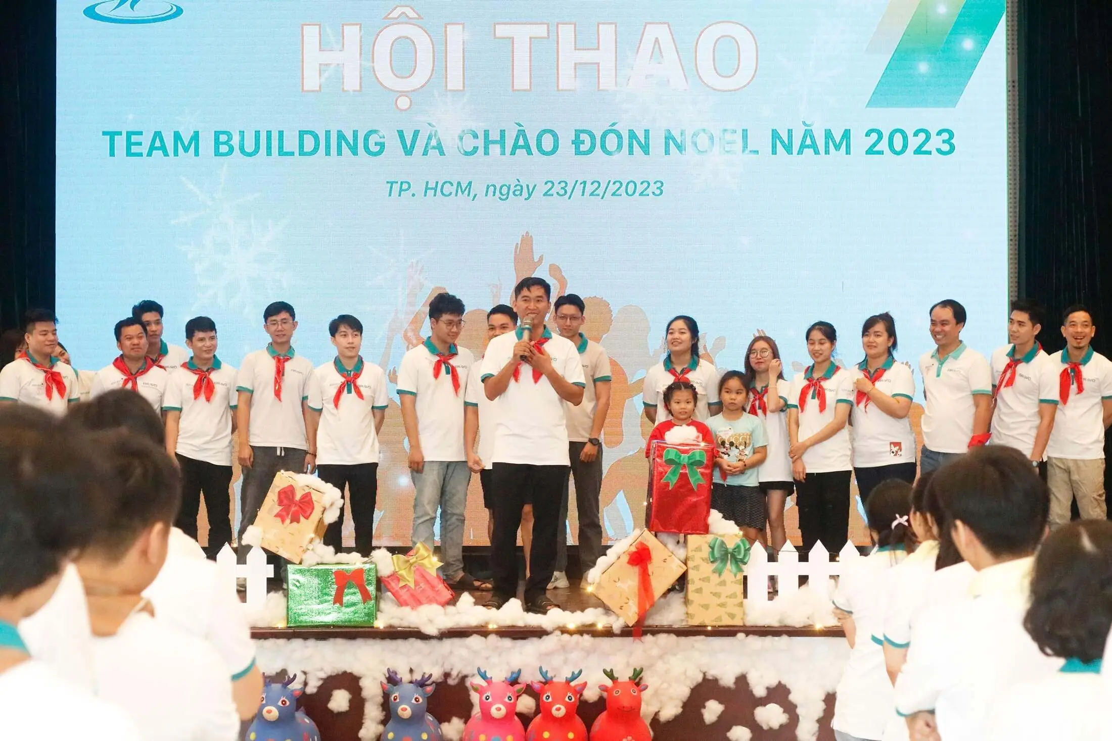 Đội khăn quàng đỏ BRAVO HCM