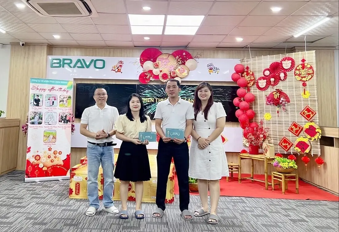 Thưởng nóng hợp đồng triển khai cho Công ty Xây dựng 384  