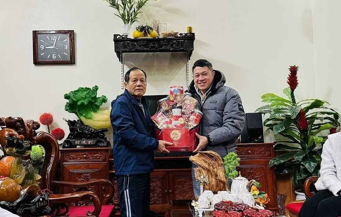 Chúc Tết gia đình CBNV Xuân Giáp Thìn 2024 BRAVO HN