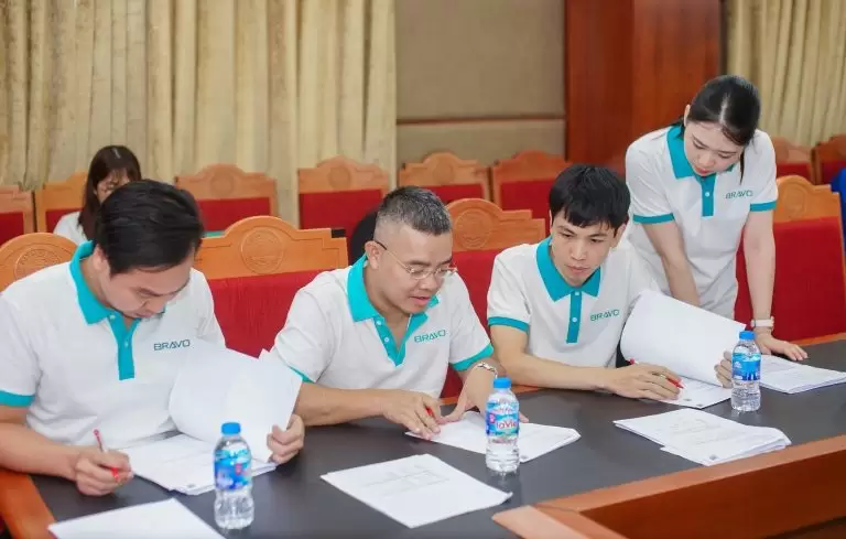 BRAVO tổng hợp và đánh giá bài test của sinh viên