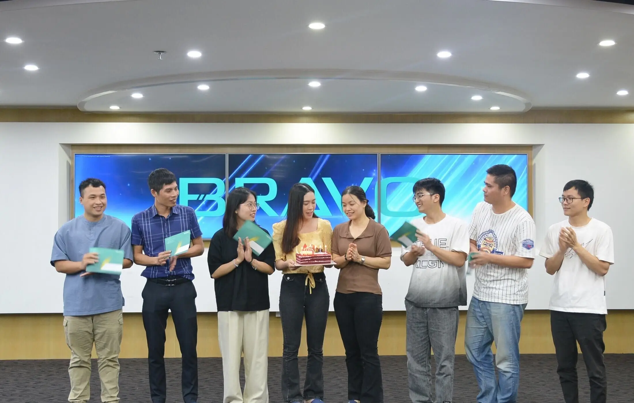 Chúc mừng sinh nhật chung tháng 5/2024 tại BRAVO HN