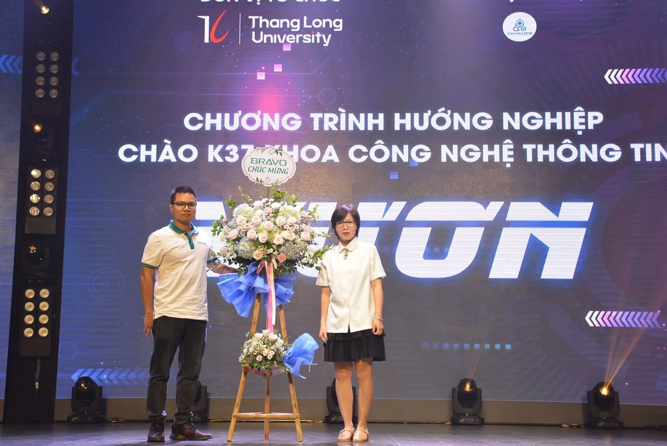 chào Tân sinh viên K37 – Khoa CNTT, ĐH Thăng Long