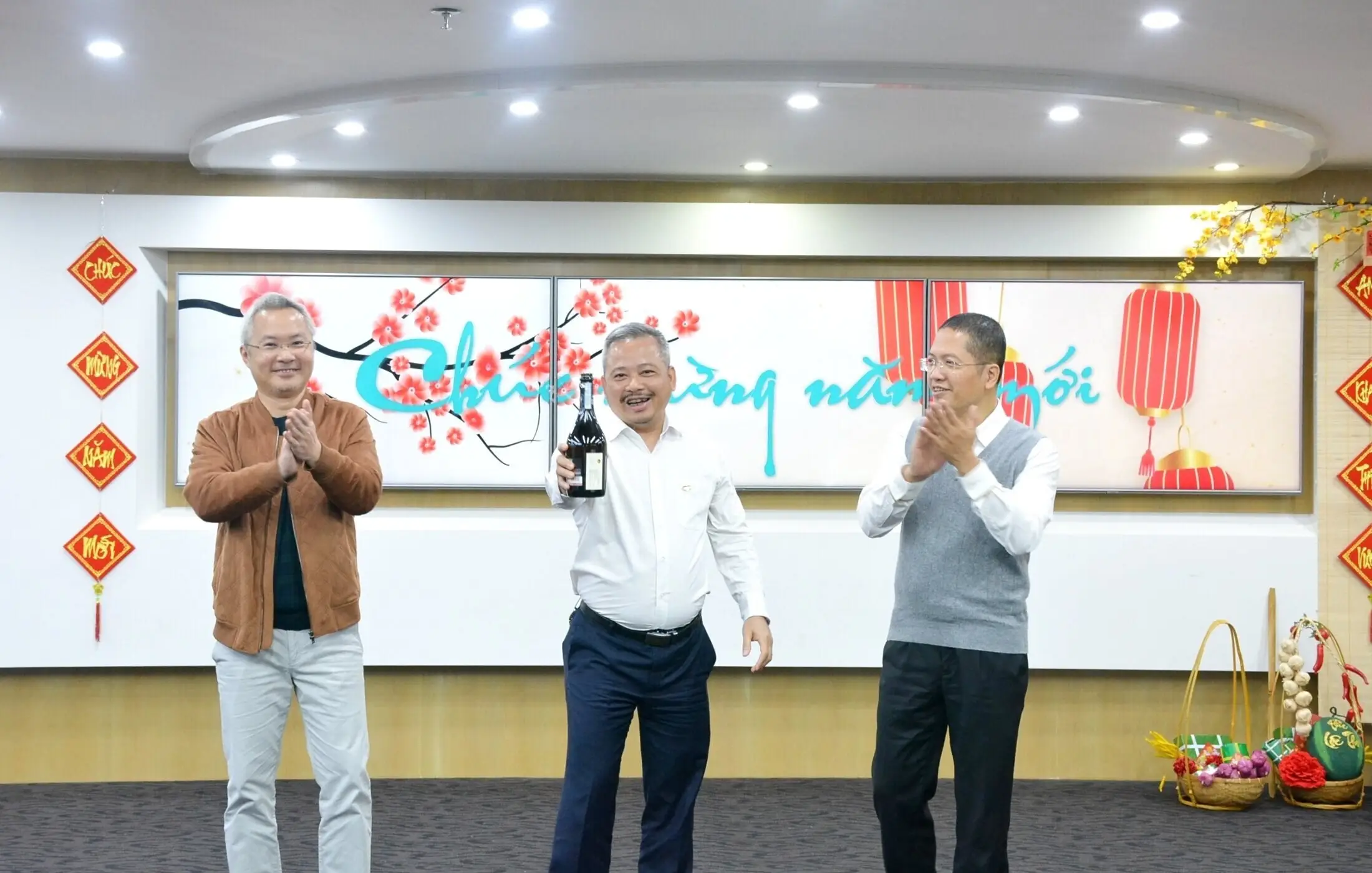 BRAVO HN khai xuân mừng năm mới 2025