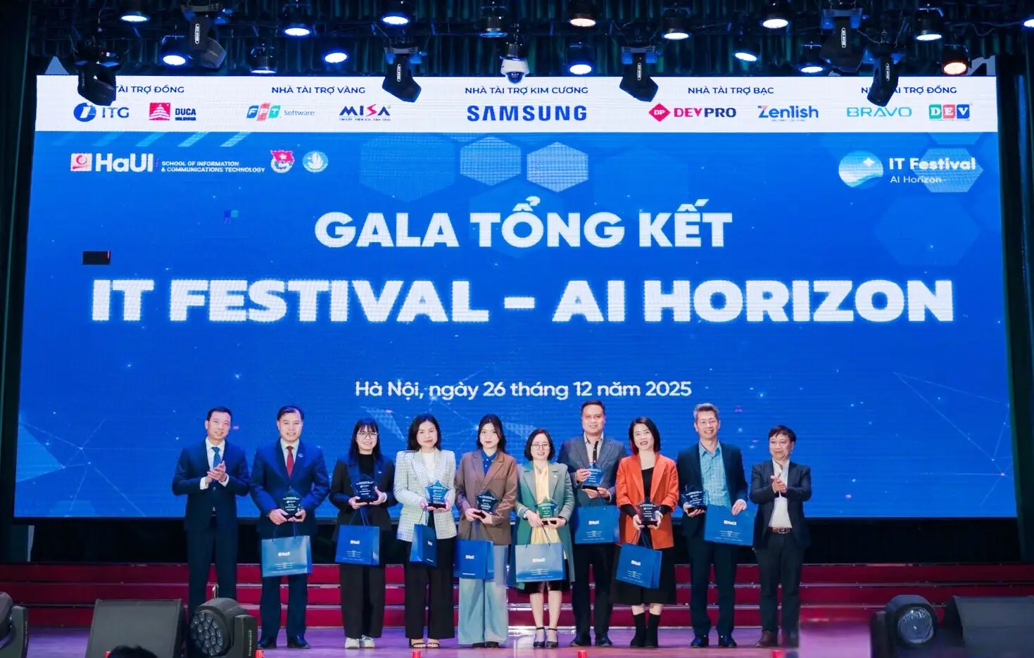BRAVO tham dự Gala tổng kết IT FESTIVAL 2025 – “AI HORIZON” tại Đại học Công nghiệp Hà Nội
