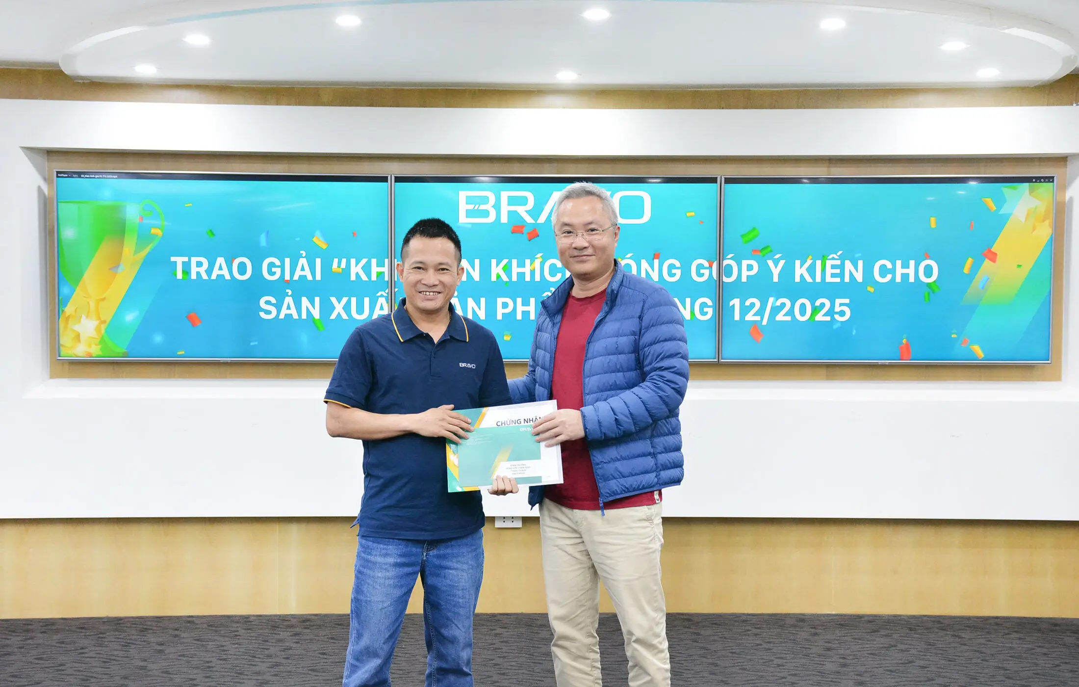 Khởi động năm mới 2026 với khen thưởng đóng góp ý kiến cho sản phẩm tháng 12/2025