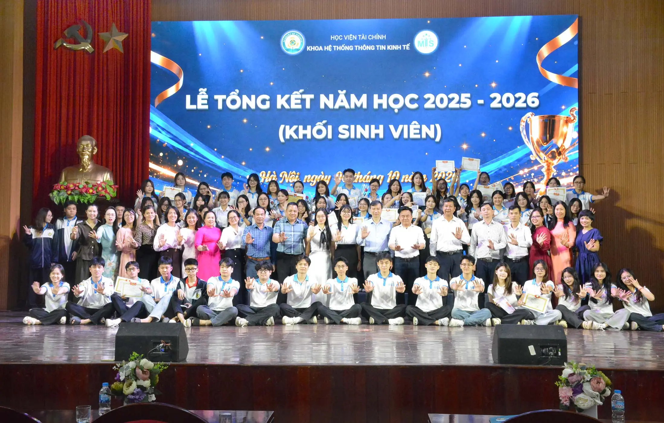 BRAVO trao học bổng cho sinh viên xuất sắc tại Lễ Tổng kết năm học 2025-2026 Khoa HTTTKT, Học viện Tài chính